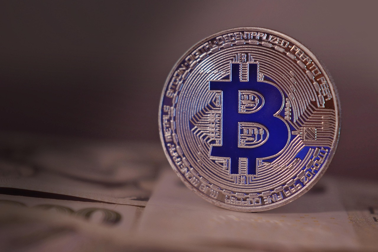 公链Solayer推出USDC结算的金融卡！刷卡有机会获得代币Layer